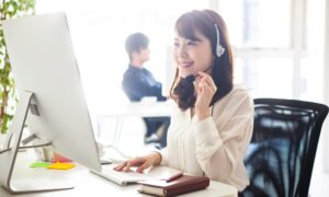 宿泊業・飲食業のホームページに欠かせないオンライン予約機能　アイキャッチ画像